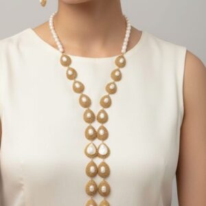 combo set mother of pearl with golden beads