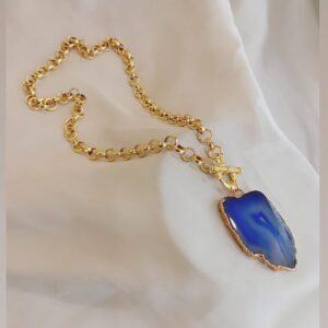 Chain with natural stone pendant (10 inches