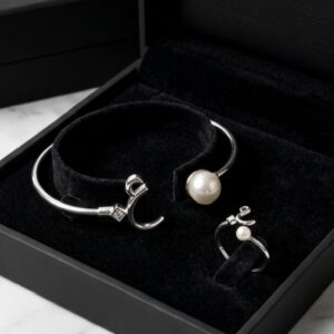 Silver bangle with ring