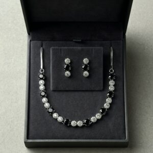 Black and silver necklace set