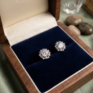 Silver studs with zircon