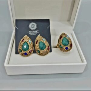 Emerald stone golden beads