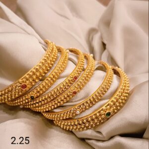 Gold plated (size 2.25